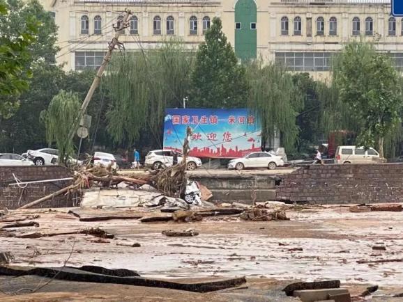 洪水过后的现场,谣言和重建丨记者在汛区