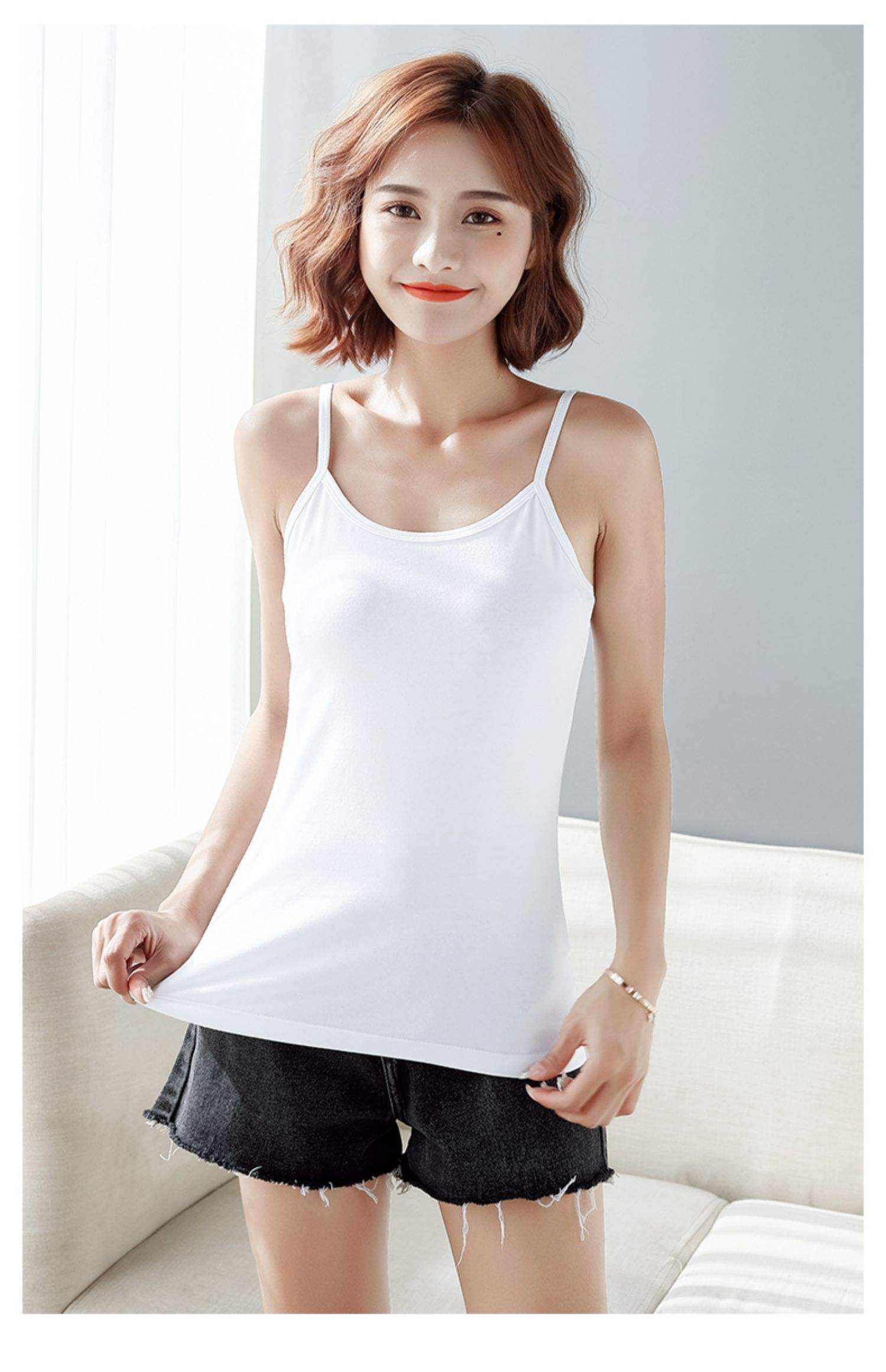 小背心如何穿吊带