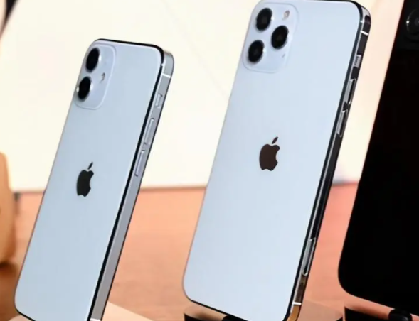 苹果11手机和苹果12手机哪个更值得入手