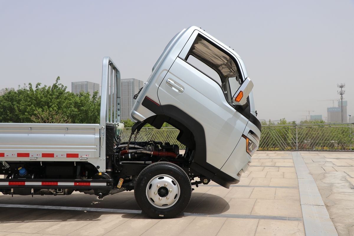 重汽豪沃智相小轻卡来了,内饰堪比轿车,只要8.38万