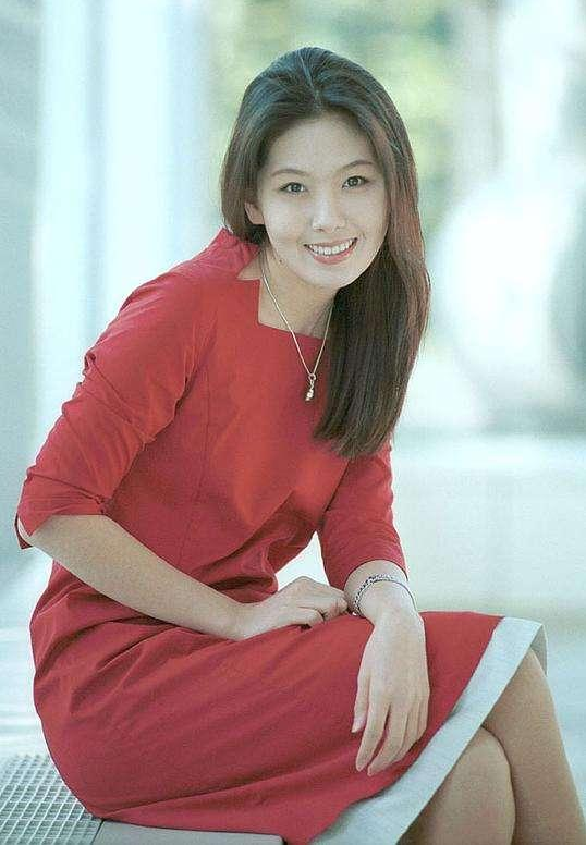 被财阀玩弄8小时,领奖时下体遭电动玩具摧残,导致女星25岁自杀