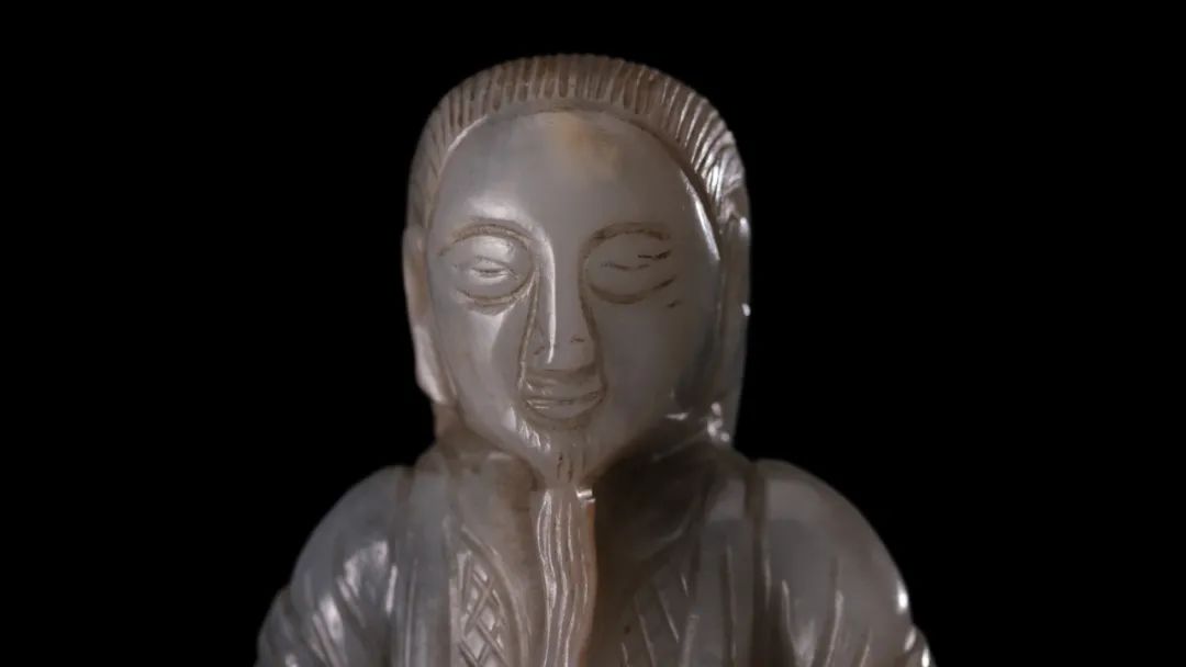 华山论鉴专家点评:明代·和田青玉真武大帝造像