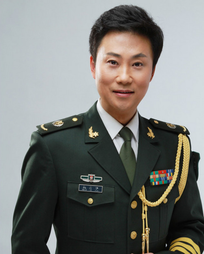 8年前那个娶小14岁女粉丝后又被抛弃的耿为华现在怎么样了