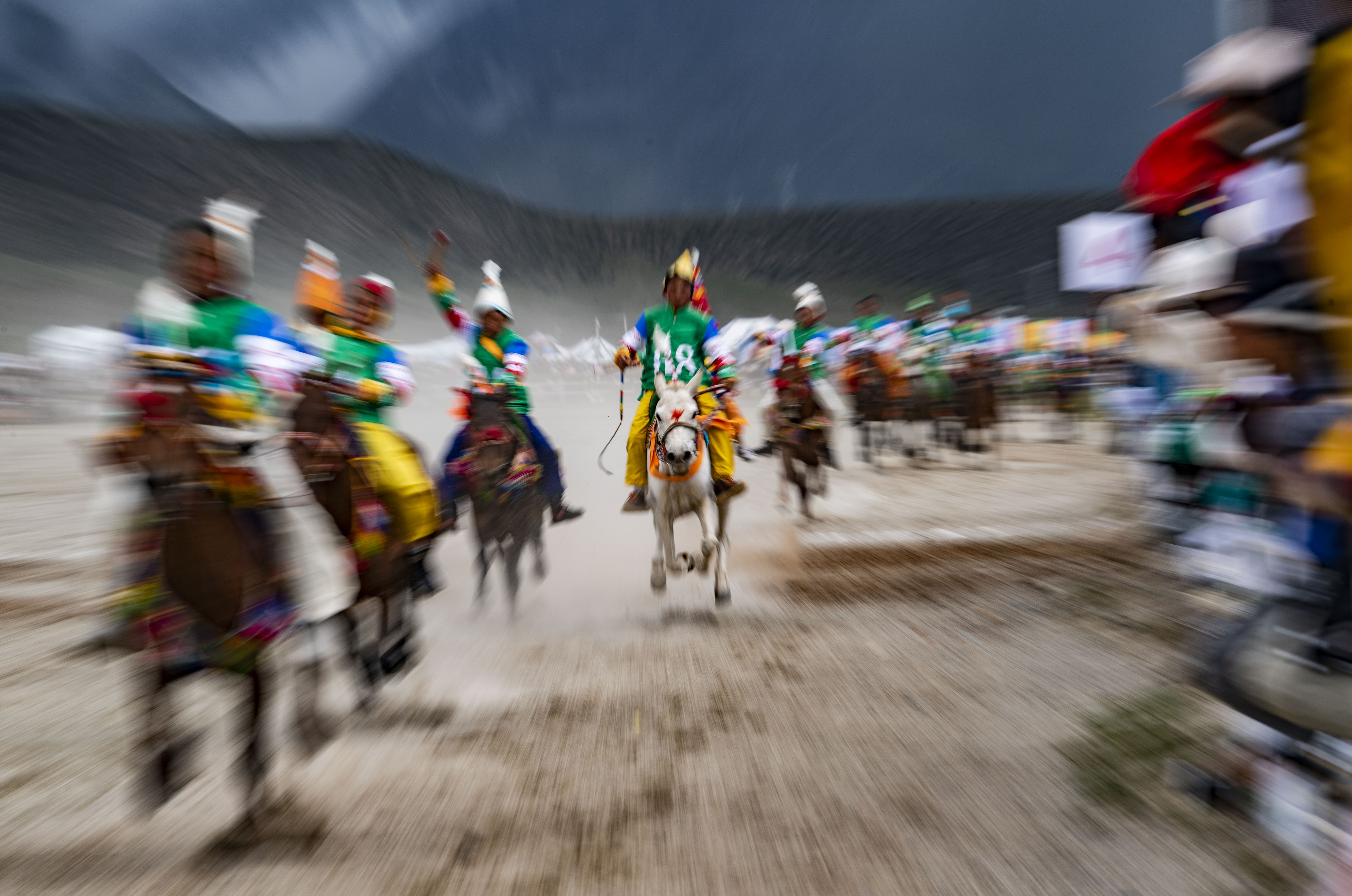 西藏当雄:云端赛马(11)