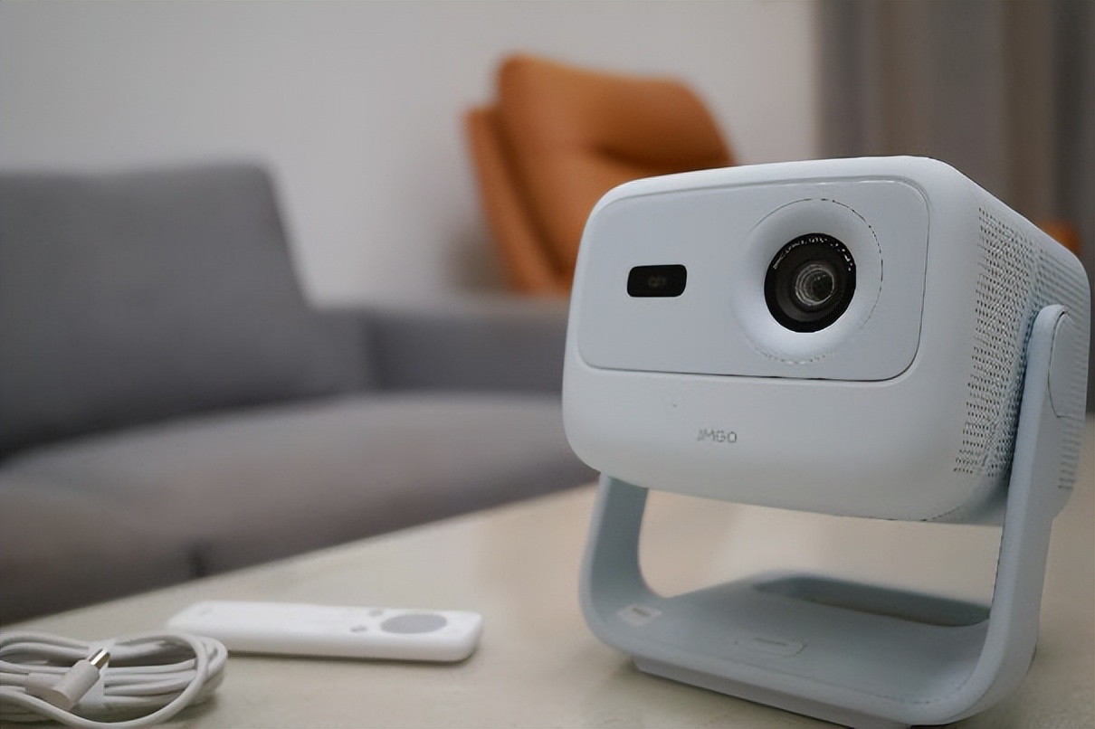 把三色激光投影仪的价格打下来,坚果n1 air投影新品深度体验