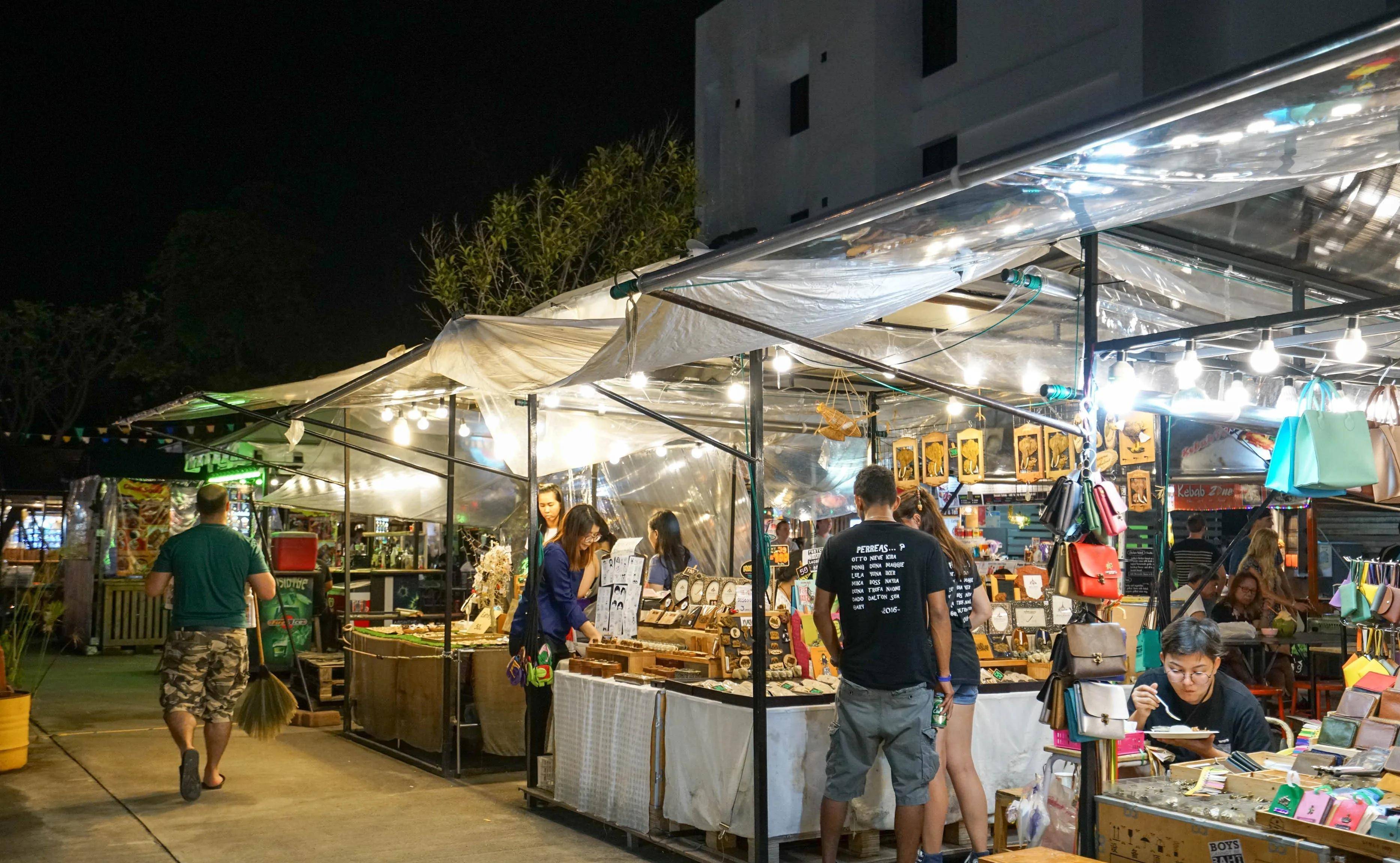 深圳路边摊要回来了!这是城市的温度还是城市的污点?