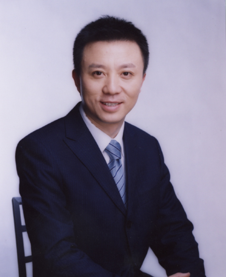 著名主持人潘涛:45岁进央视,无奈和家人分居两地,如今怎样了?