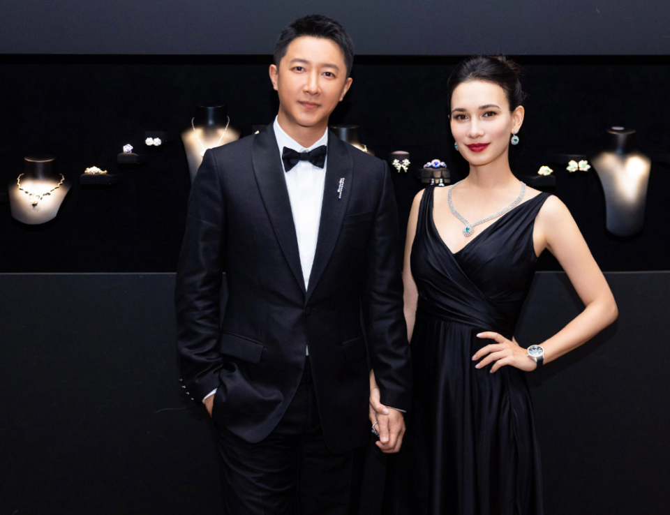 韩庚晒照庆母亲节,卢靖姗称婆婆为美丽的妈妈撒娇,婆媳感情真好