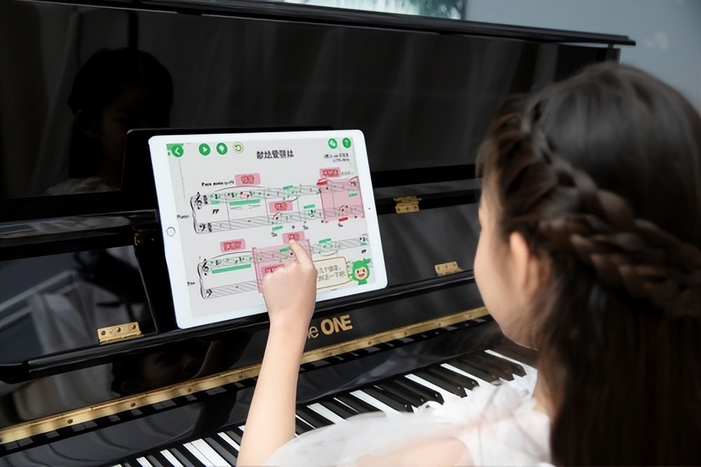 小叶子智能陪练走进银发市场 让老人老有所乐