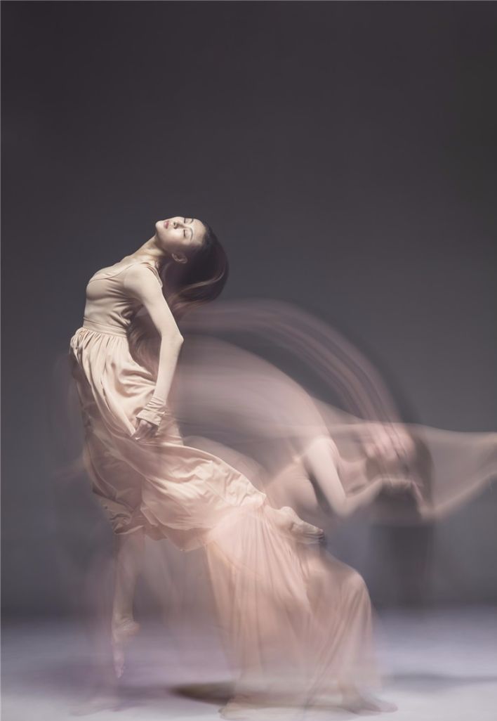 青年古典舞蹈家-周丽君