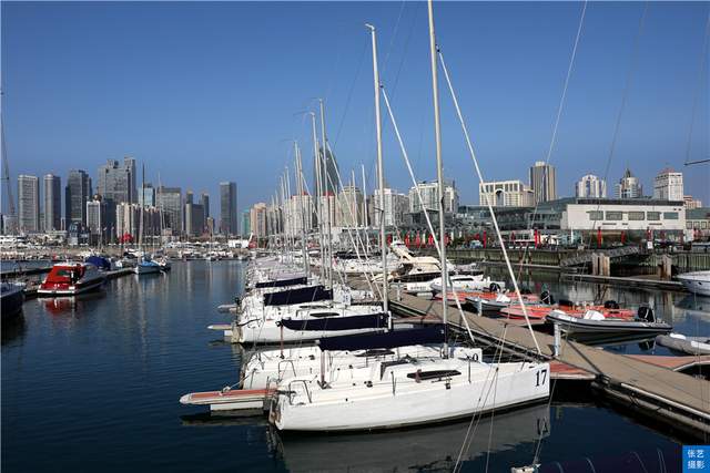 青岛是一座宜居城市,堪称中国的维多利亚港,网红打卡地必不可少