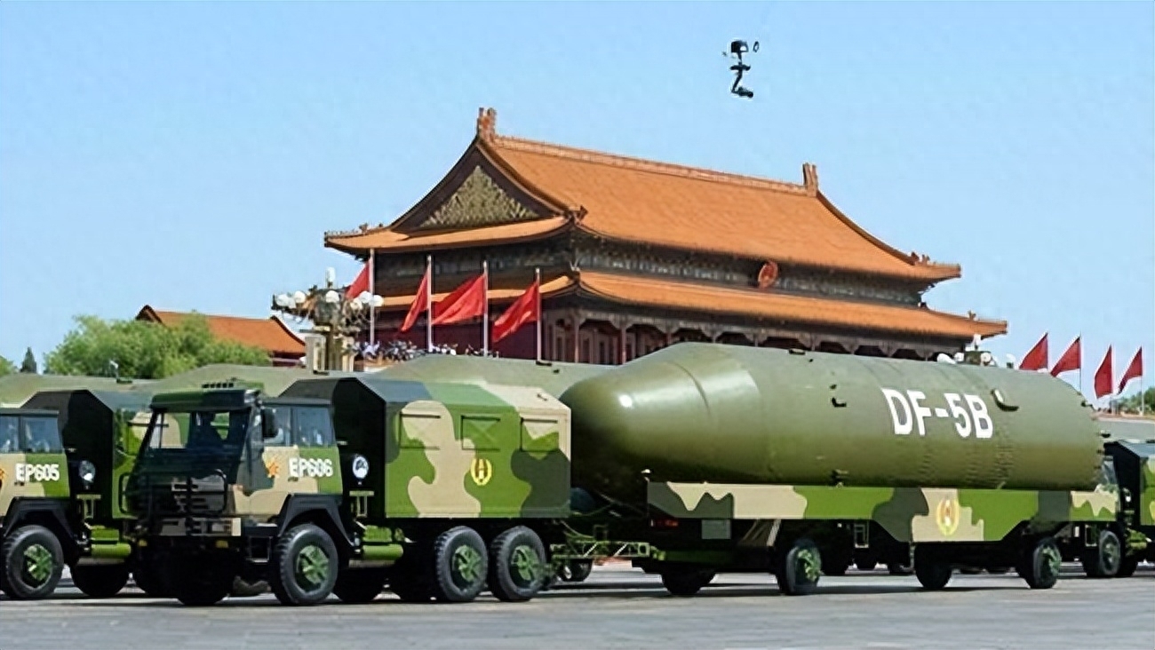 东风5b洲际导弹的出现,意味着我国在军事领域方面实现了重大突破,因为