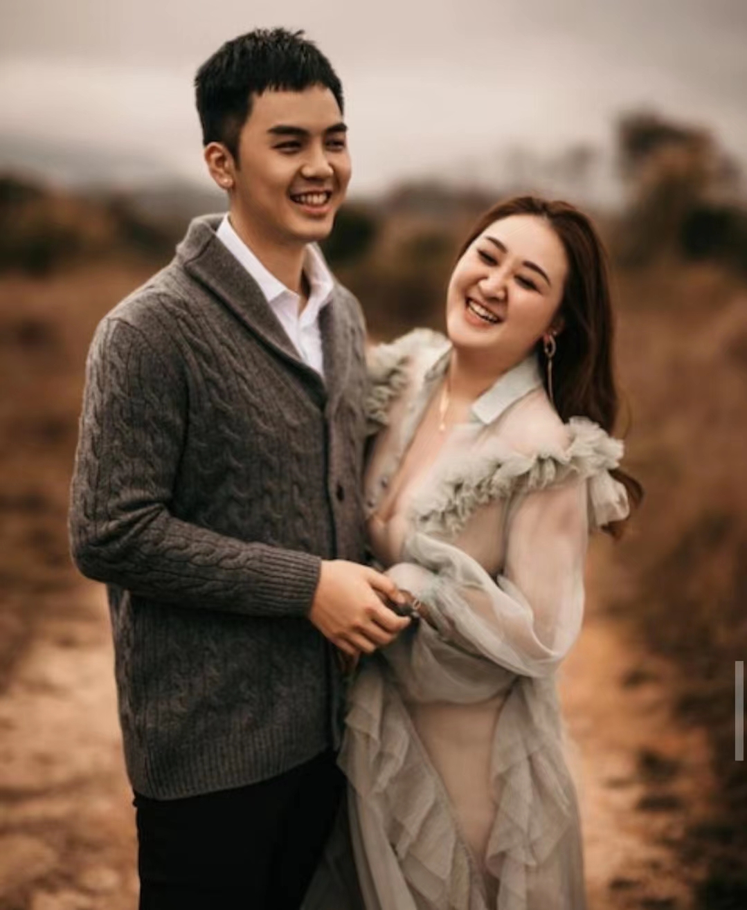 曾陷低潮!伍富桥娶富家女被指入赘,难忍遭朋友嘲讽:扮猪吃老虎