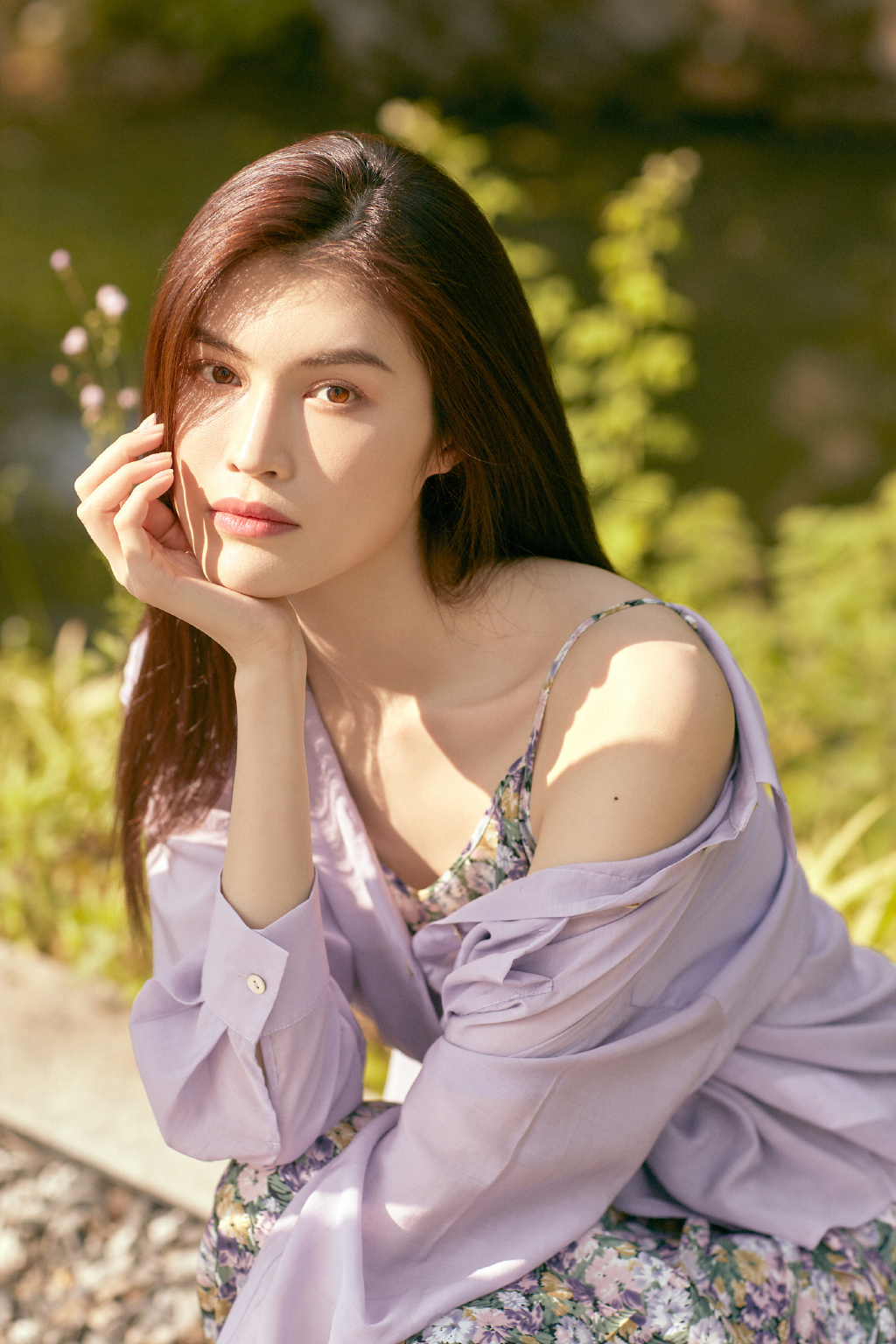 她曾靠给李咏"砸金蛋"露脸,16年后成中国顶级名模