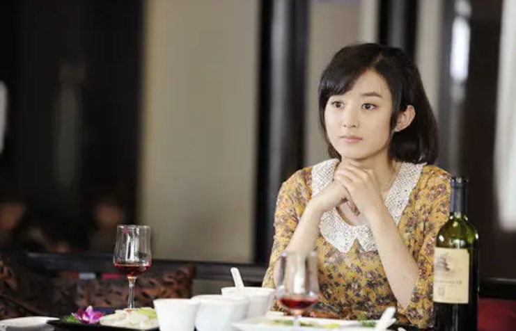 《极品男女日记》:赵丽颖最没热度的一部剧,25岁的颜值令人意外
