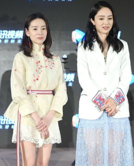 董洁败在身高,和董璇同框矮了半个头,好在衣品拔尖终于掰回一局