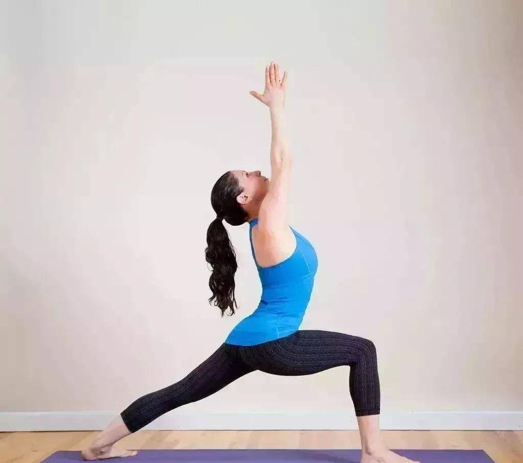 瑜伽开肩体式没有用?每天坚持练习的姐妹这样说,赶快练起来!