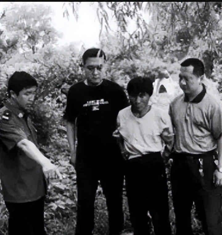 纪实:疯狂作案杀34人,强奸10女尸,东北最狠悍匪王强,结局如何