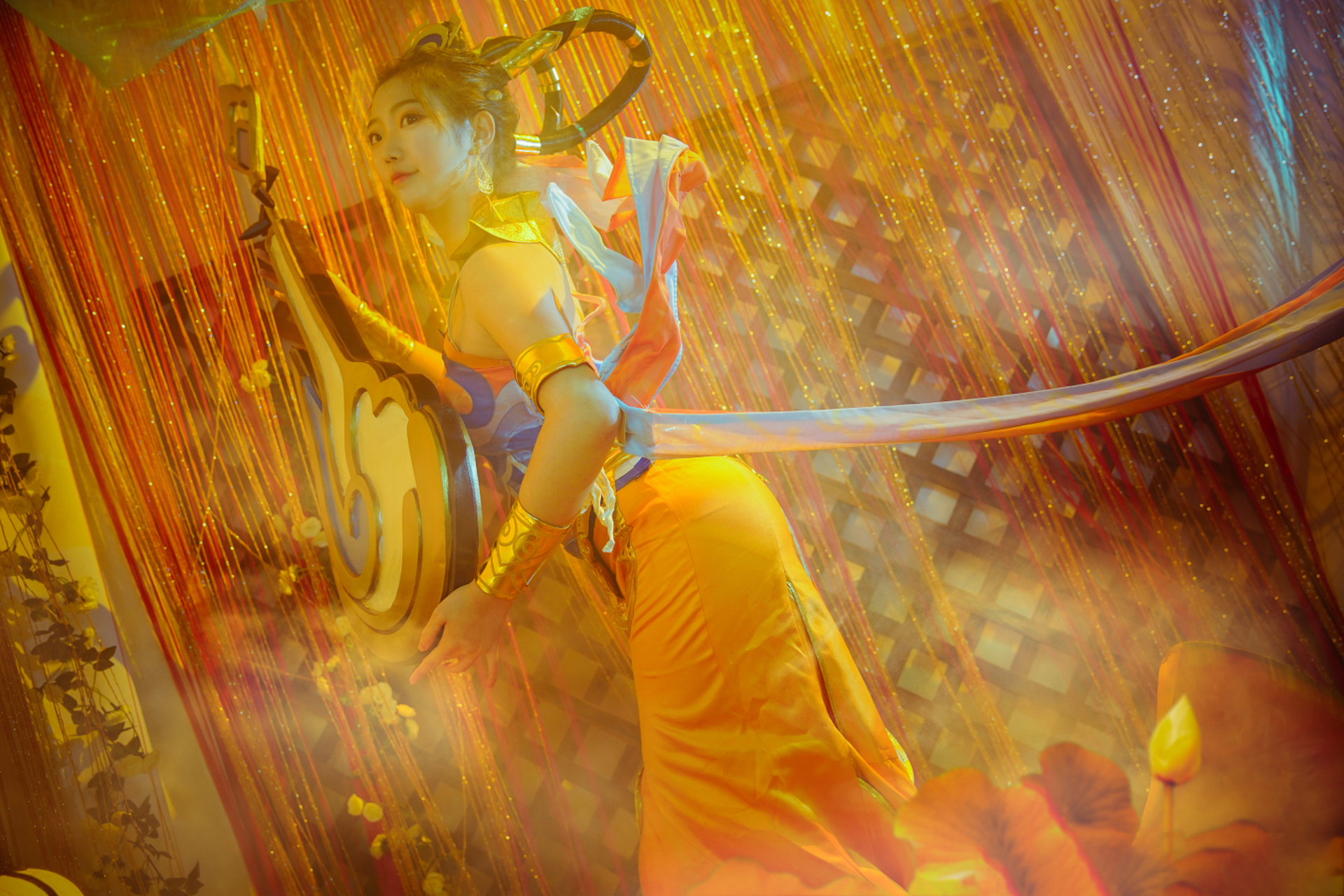 竞燃是你# 杨玉环的这波cos实在是太好看了,古风满满!超赞!