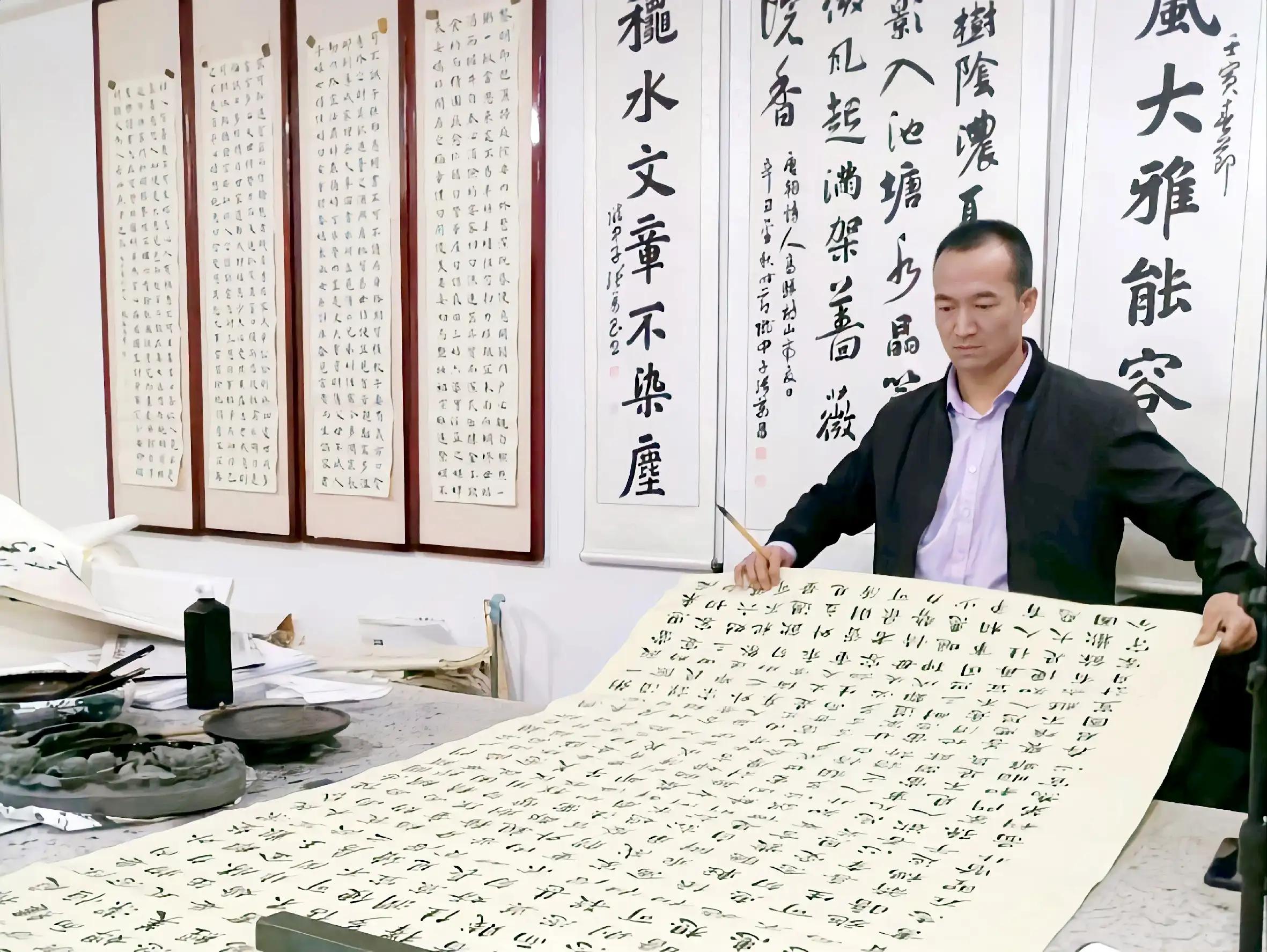 甘肃通渭书法家张万昌笔下的楷书,质朴浑厚,沉稳大气,字如其人