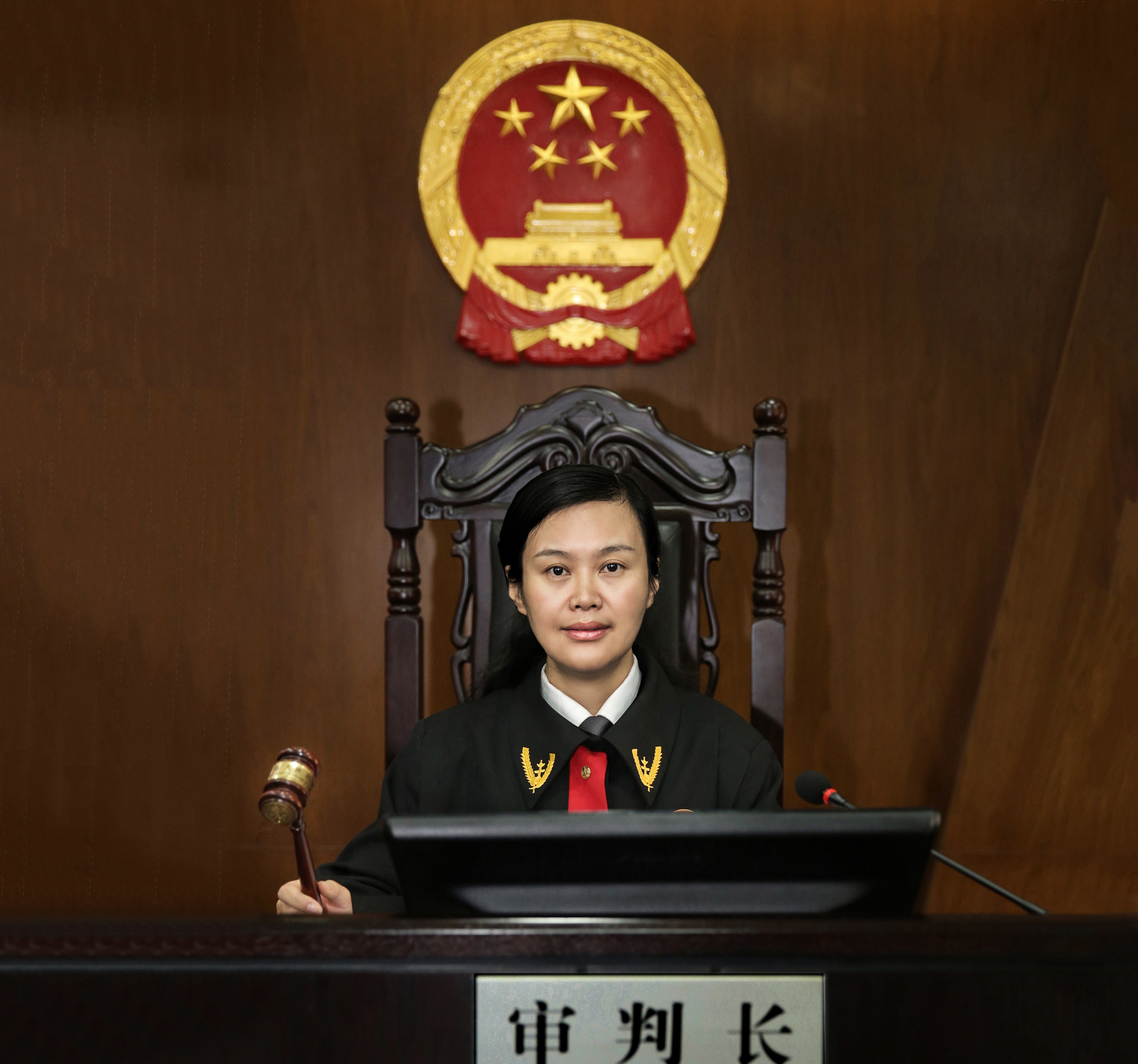 春梅凋零 芬芳永驻——追记"全国模范法官"周春梅