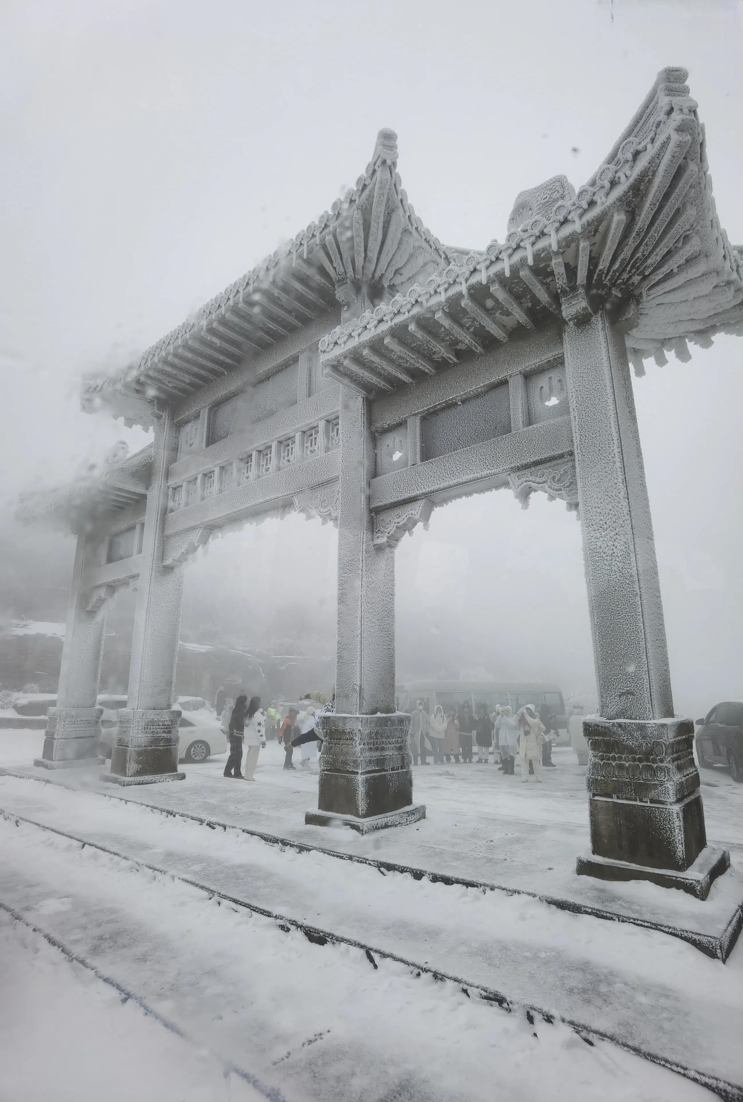 2022庐山雪景图片图片