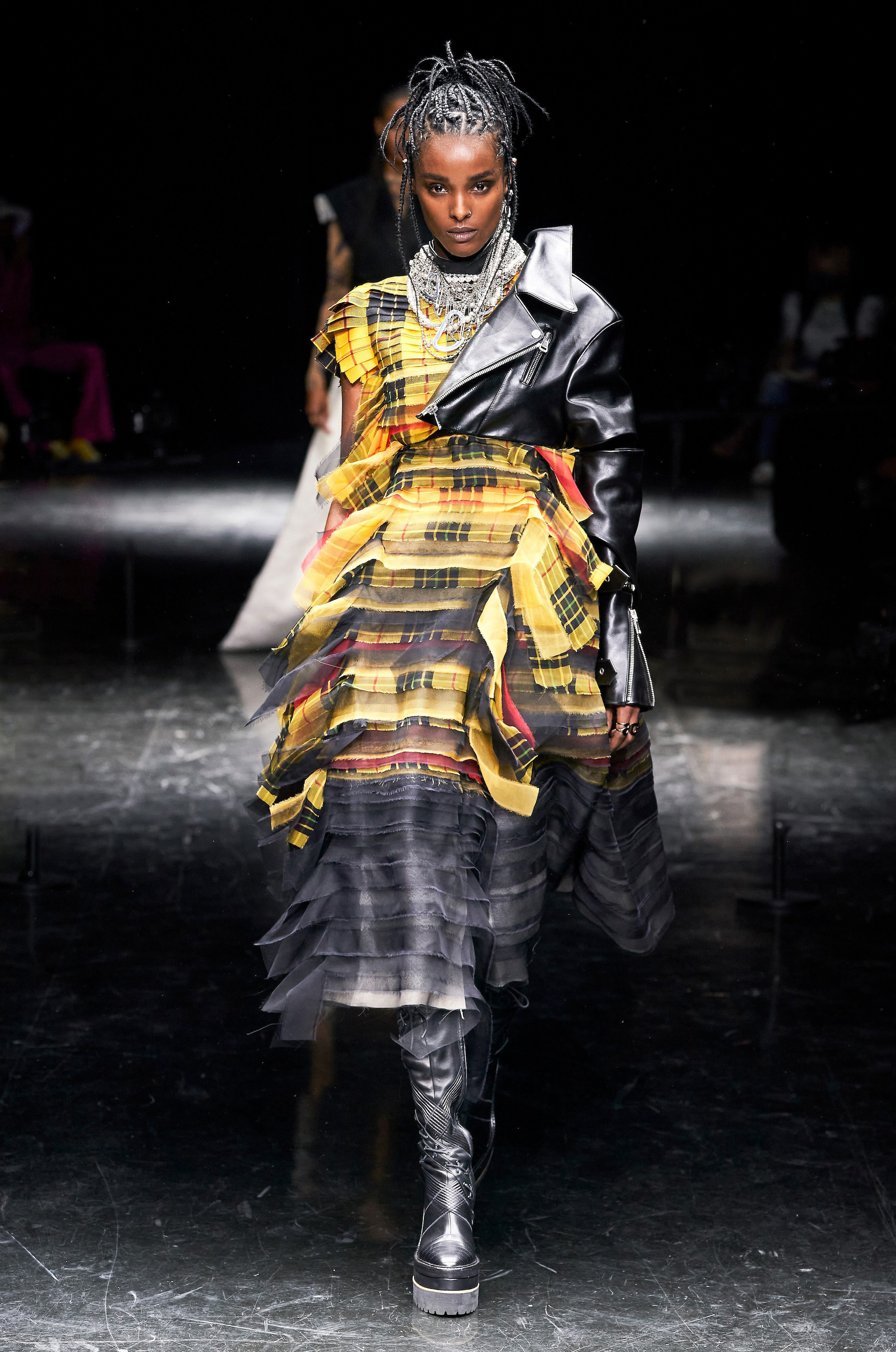 巴黎时装周:让·保罗·高缇耶品牌发布秋冬高级定制新品