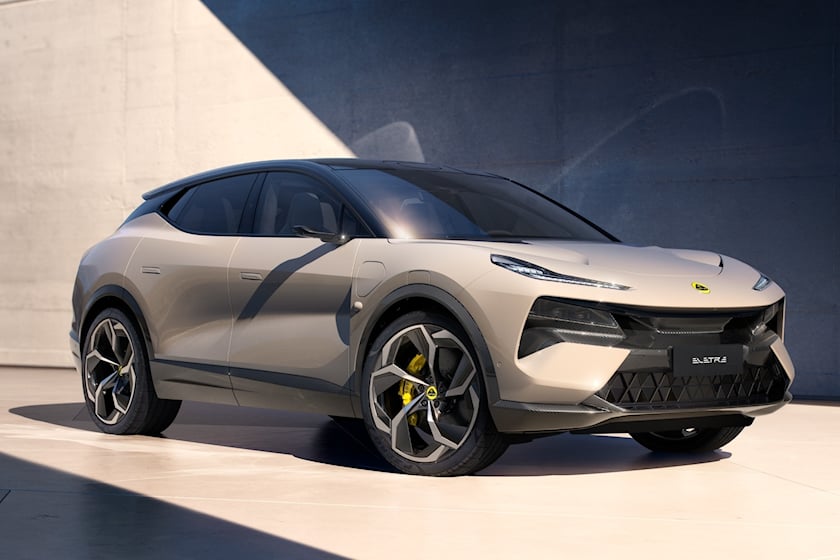 莲花 134 型准备与电动保时捷 macan 竞争