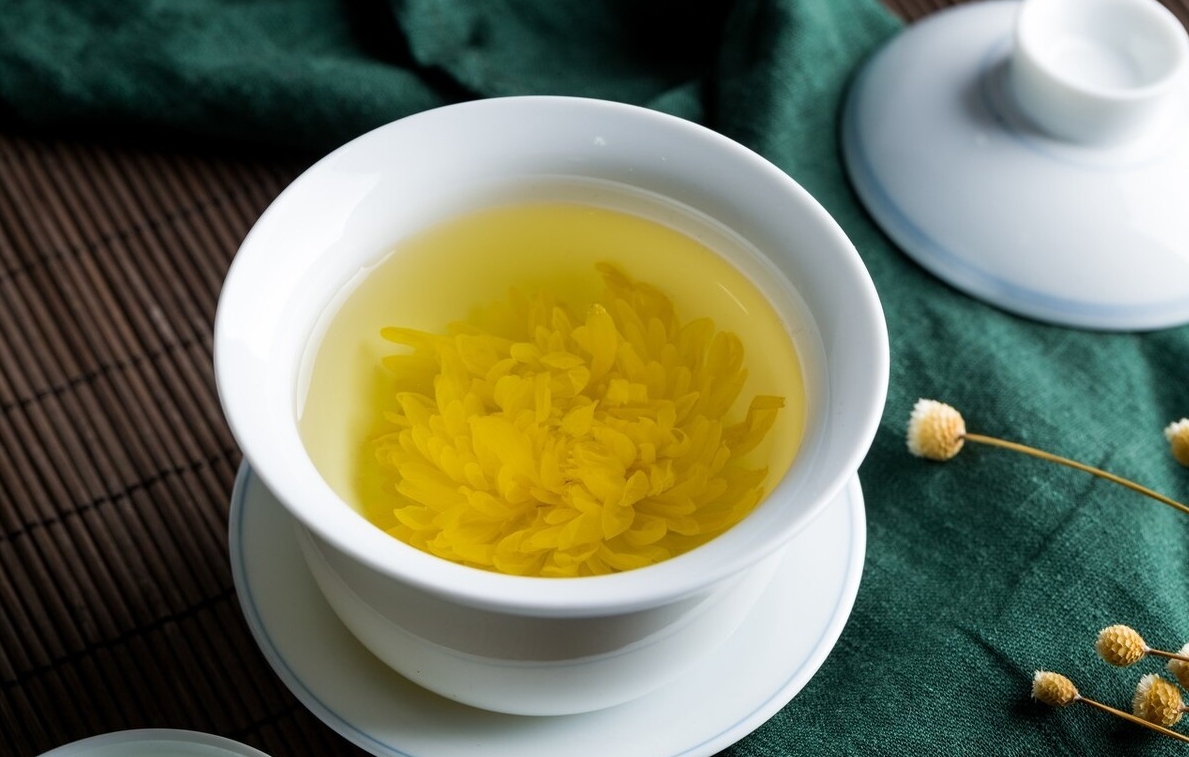 青驰菊中的氨基酸能够加快物质运输,提升血管的供血和供氧能力,降低