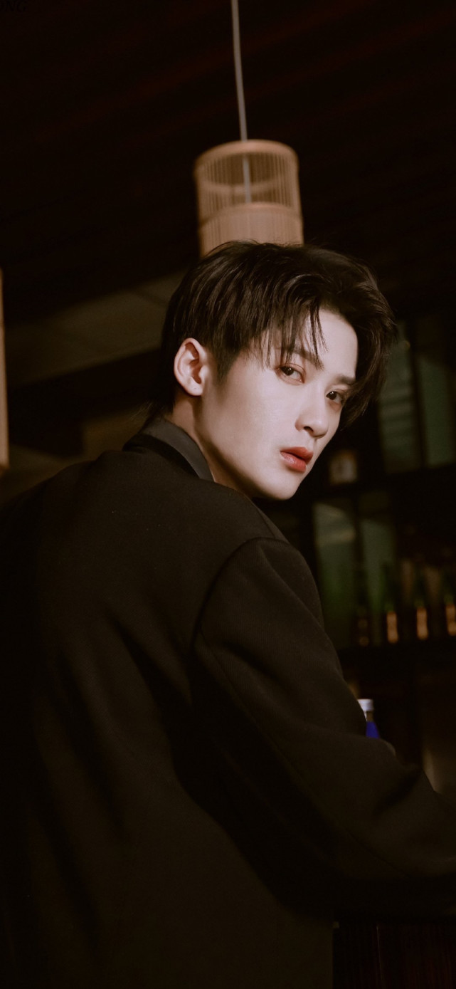 檀健次老来得粉,网友:好演员值得被关注!