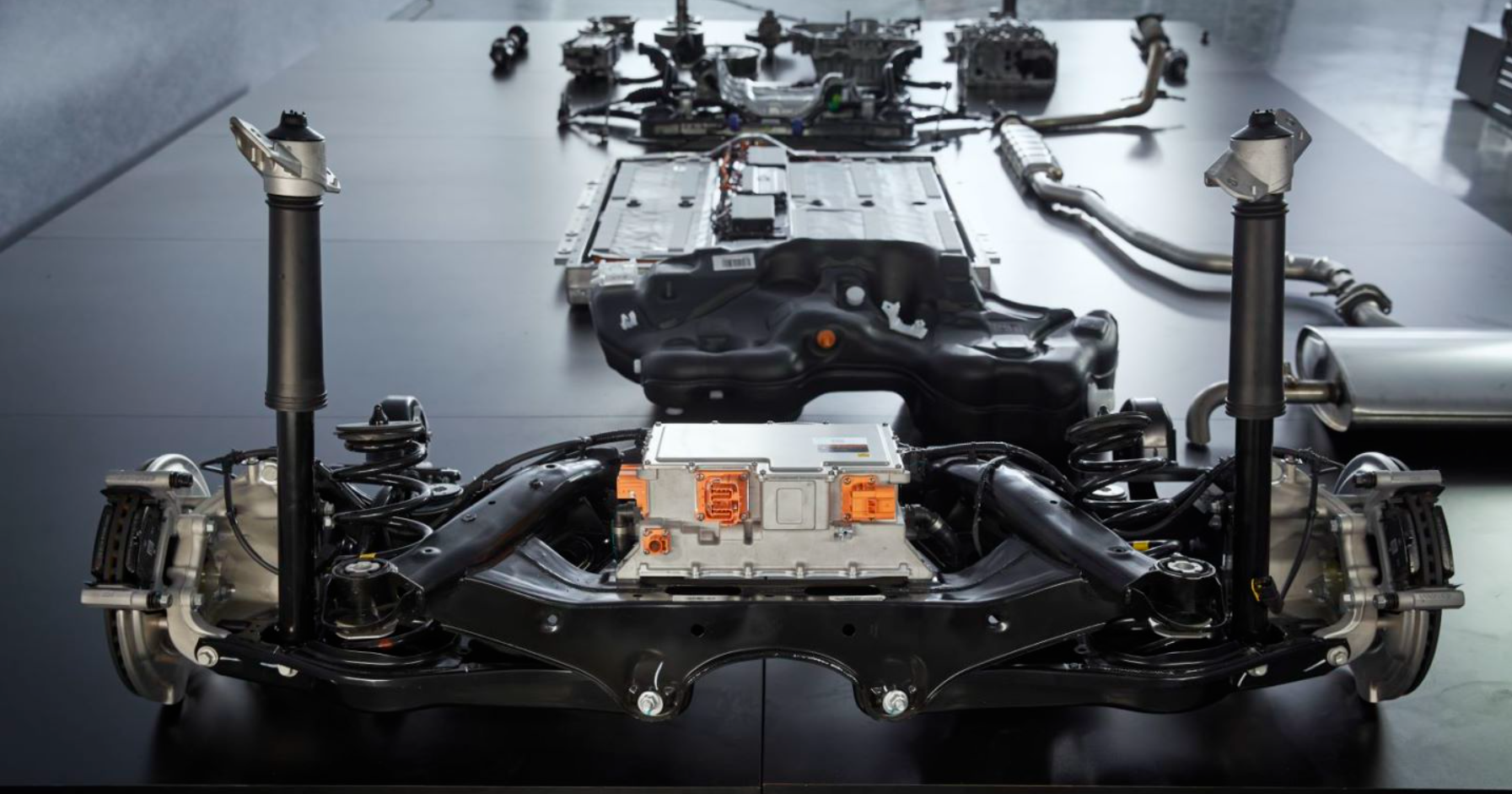 干货满满的直播秀,你真的看懂了吗?神盾电池安全系统整车拆解