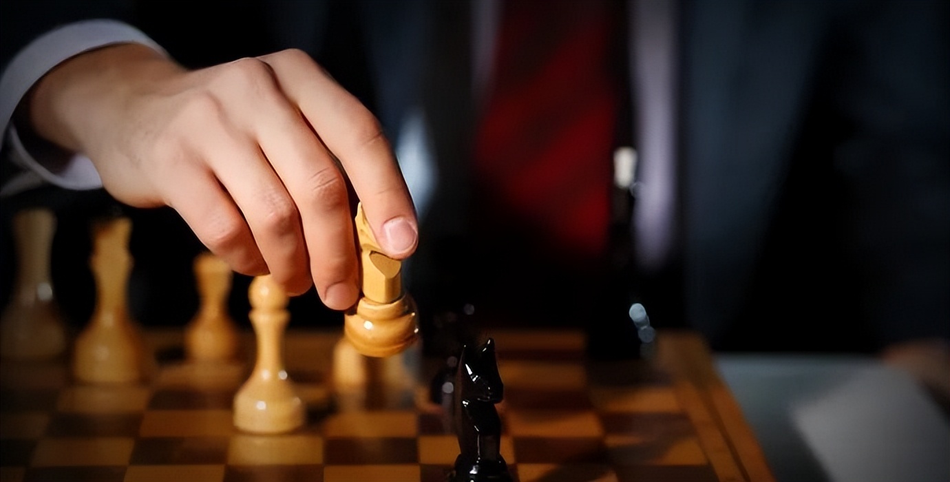 90分钟教你下国际象棋,一起打开它的"魔力空间"吧