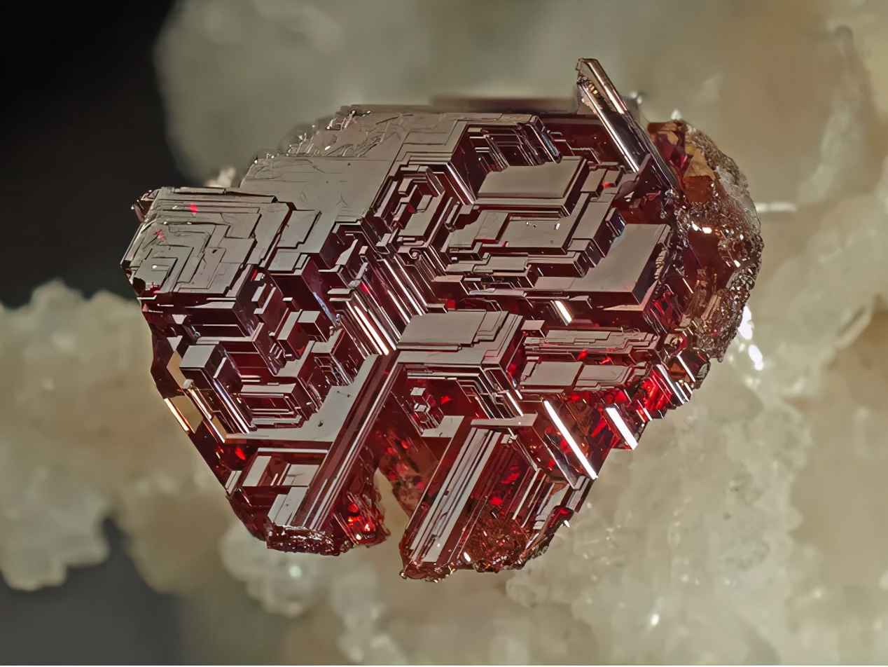 橘子味的石头——锰铝榴石