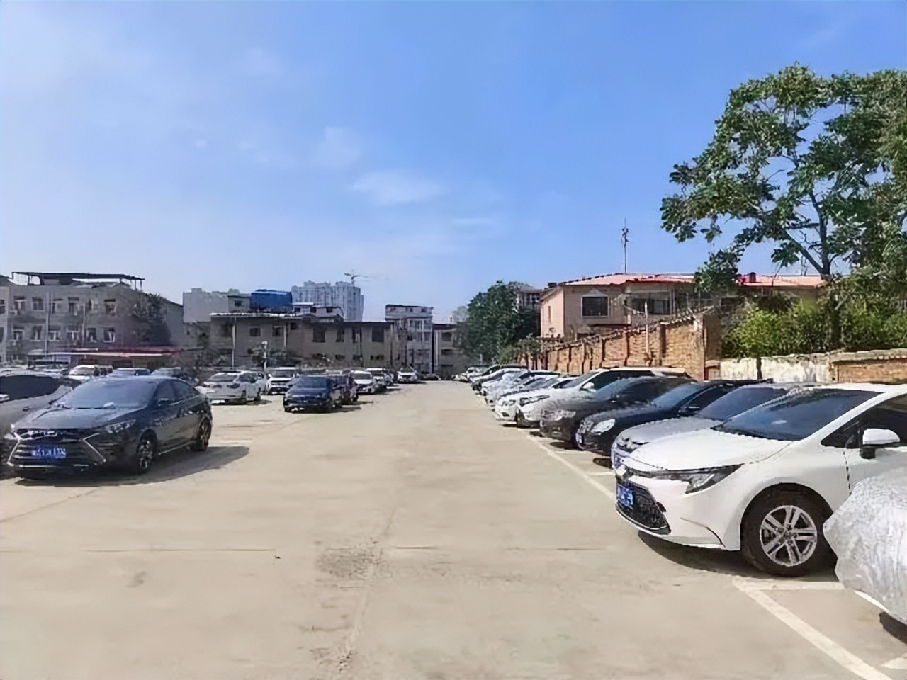 今年石家庄市已建成公共停车位17220个