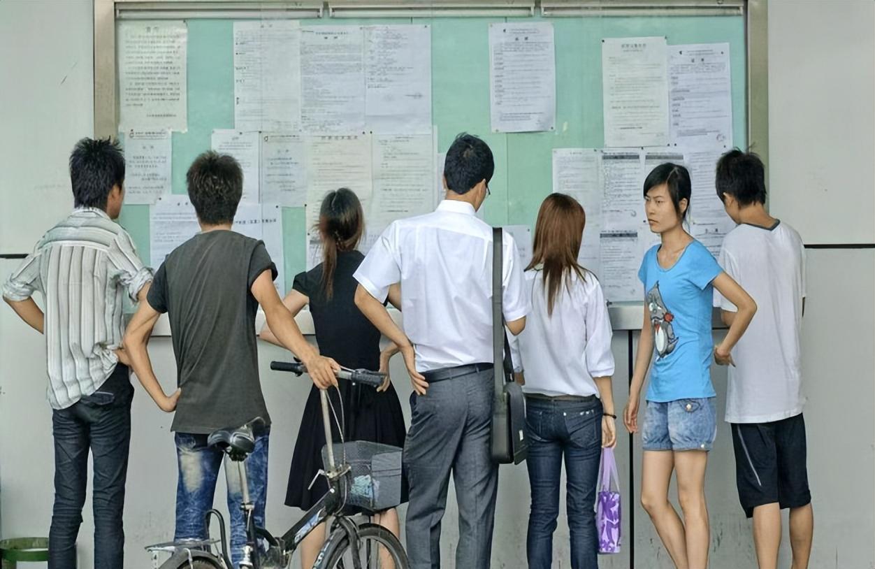 外資廠招聘工人搶著去,國內廠反而招工難?二者區別真的很大嗎?