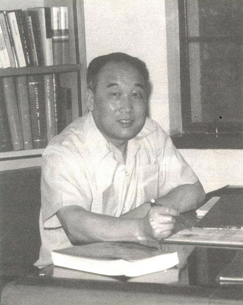 葛洪升:曾任浙江省长,功勋卓著,90岁离世后百姓自发为他送行