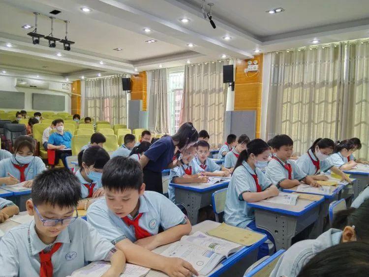 三亚市第七小学教研活动:展示教师匠心,提升课堂实效