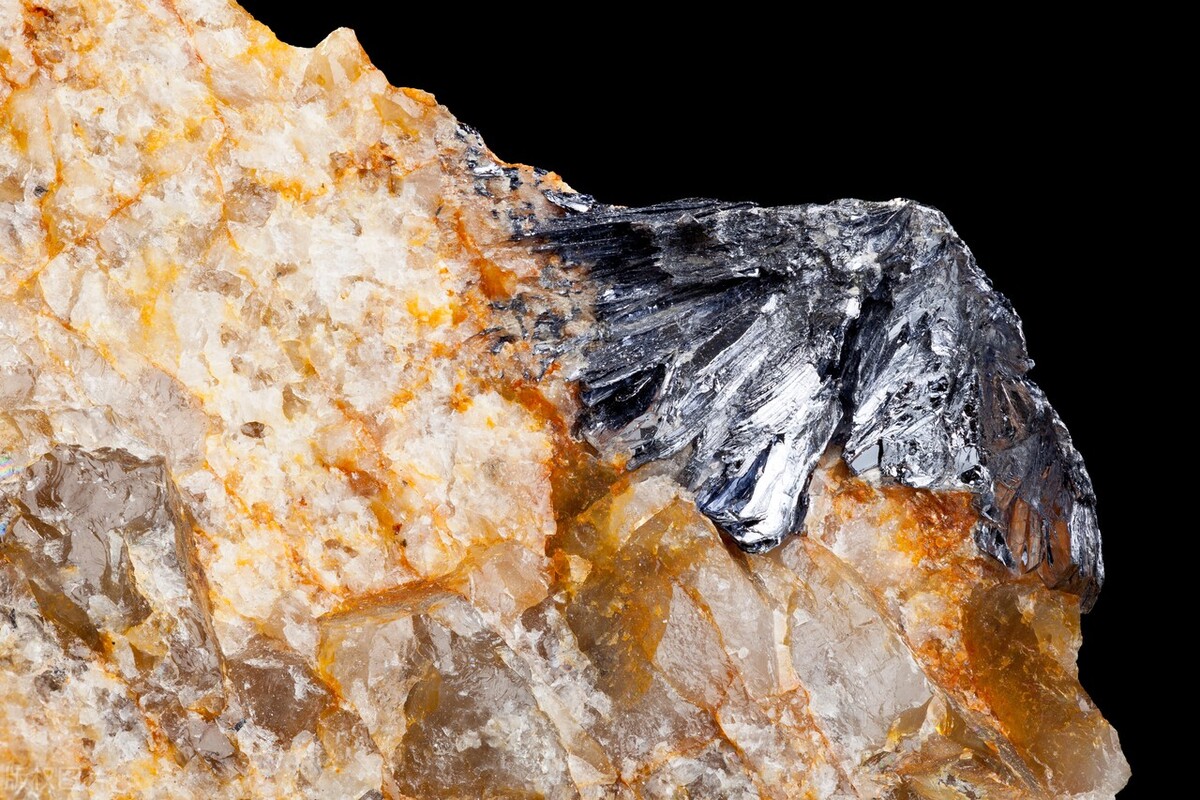 重稀土龙头,广晟有色:资源优势凸显,矿山放量推动业绩增长