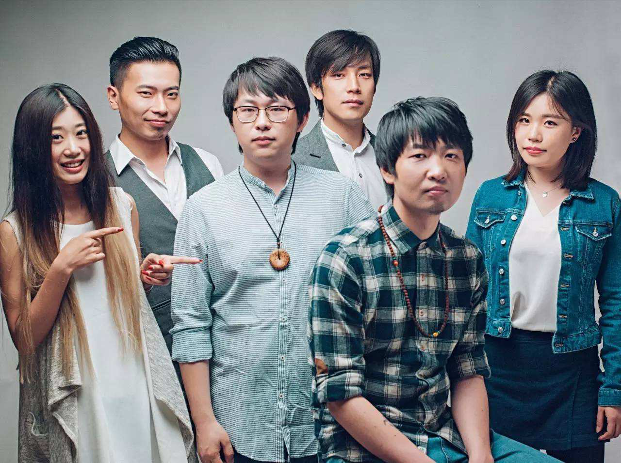 大陆民谣歌手排名:陈粒赵雷能上榜,前几名堪称华语乐坛"神人"