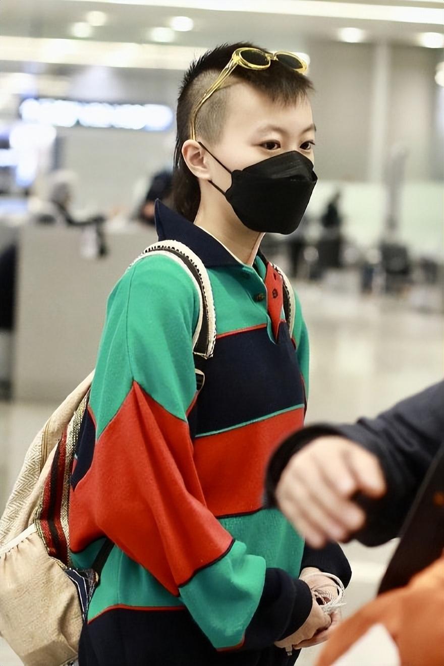 窦靖童快把妈妈王菲愁死了!26岁剃头秒变"三毛",还能找对象不