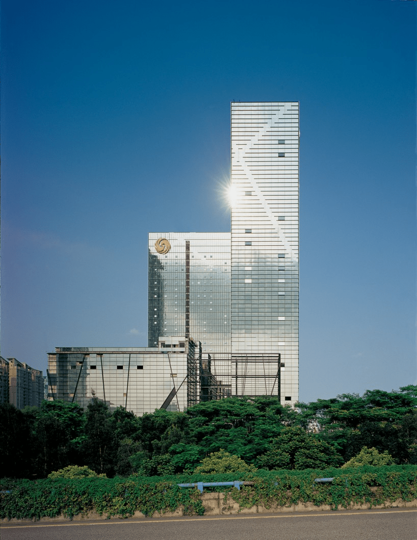 凤凰卫视南方总部——中国凤凰大厦,深圳21世纪初的经典高层建筑