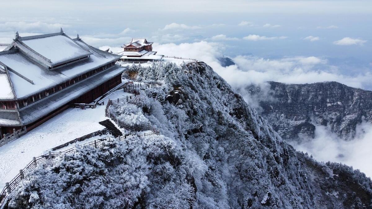 冬天越来越近了,许多南方的小伙伴迫不及待地想去看雪了