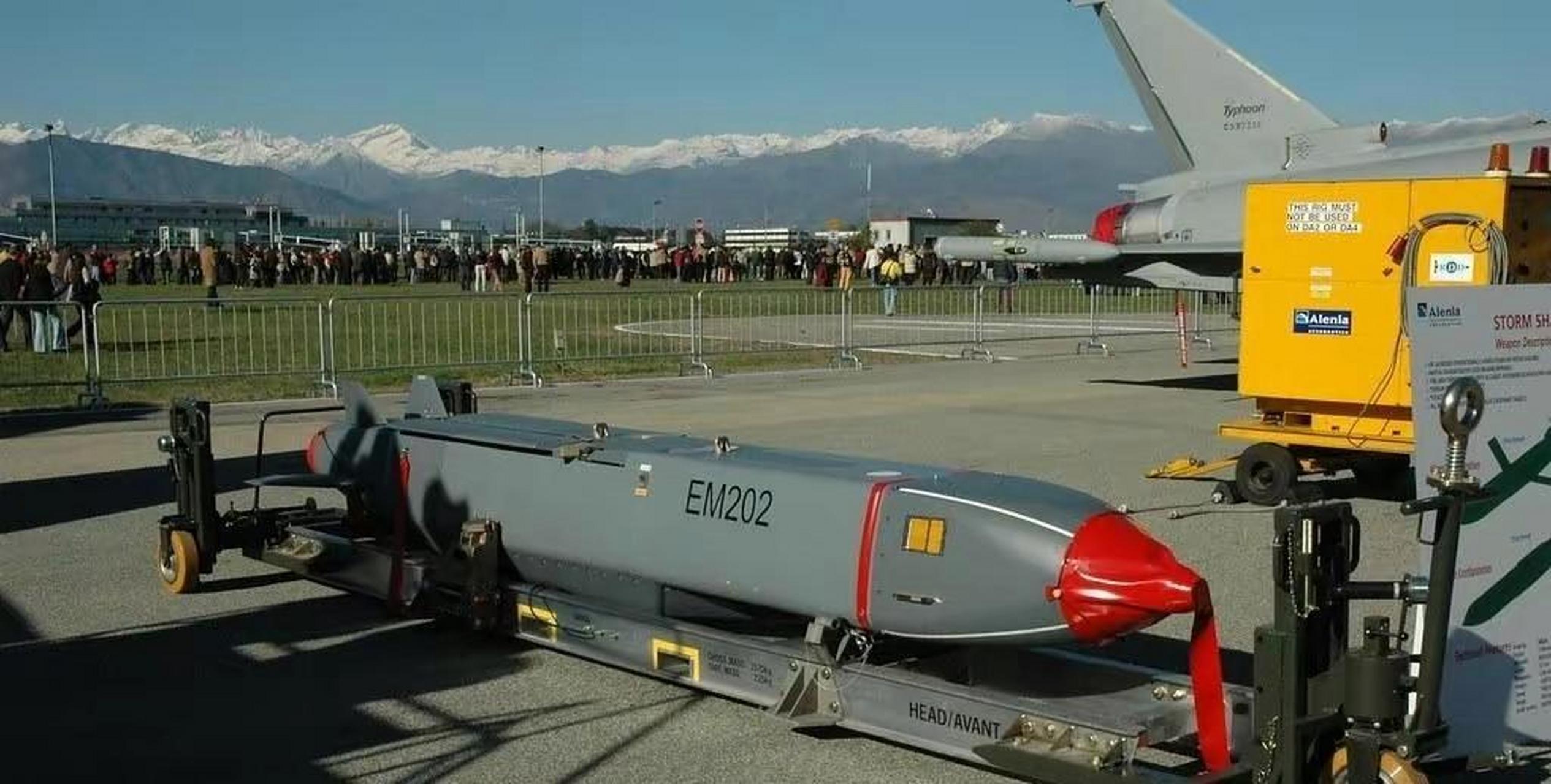 布达诺夫等将军被通缉!频繁袭击克里米亚,乌军手里都有哪些导弹