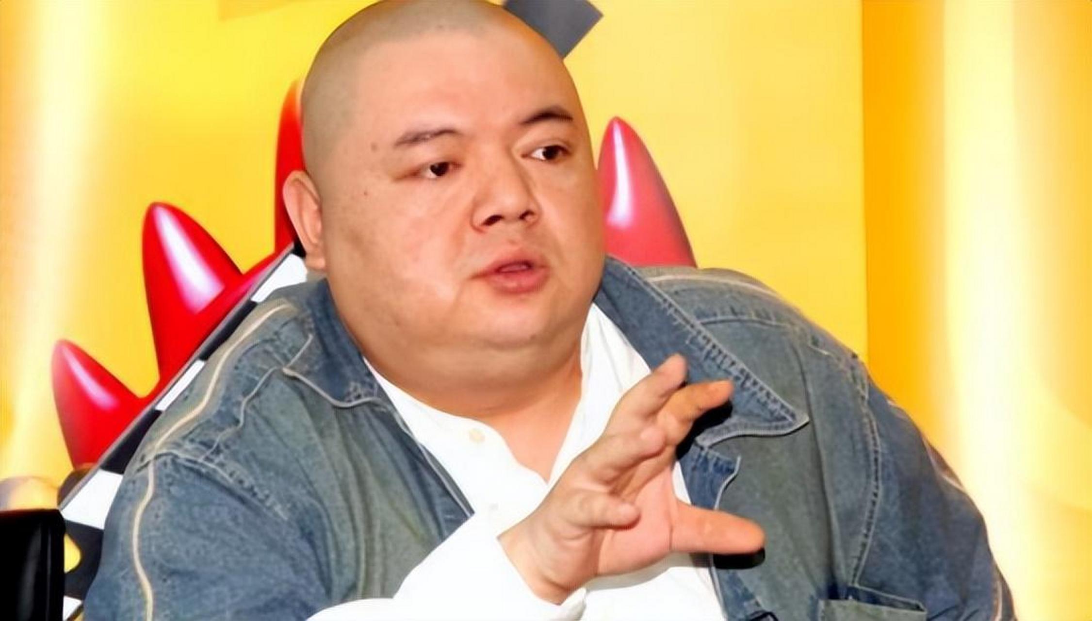 家中被淹仍不愿撤离 前言 《魔幻手机》"猪八戒"扮演者——谢宁,相信