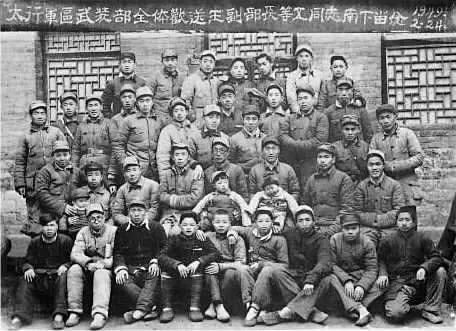 1949年新解放区面积迅速扩大,接管干部从哪里来