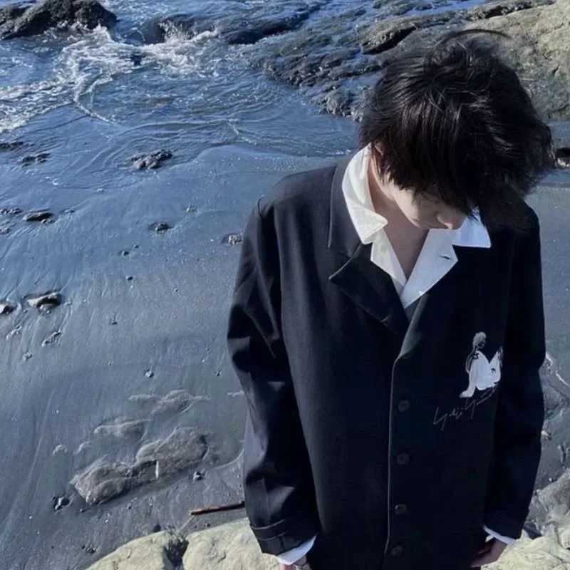 男生头像:简单又干净的帅气男头