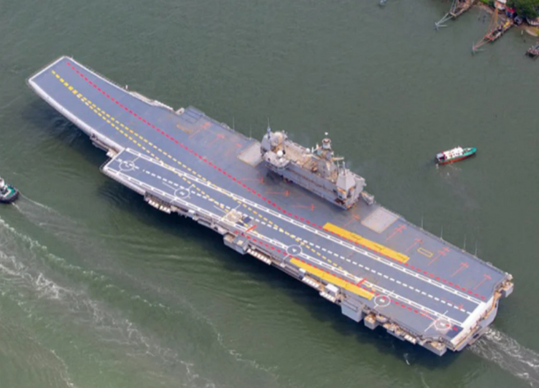 2012年下半年,维克兰特号回到干船坞进行设备安装,这是建造阶段的一个