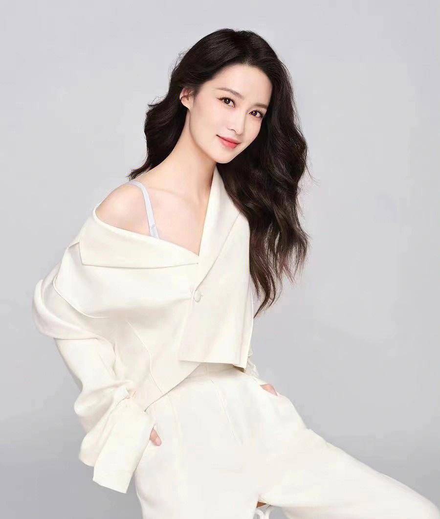 女神李沁,这个笑容太甜了,好喜欢呀!