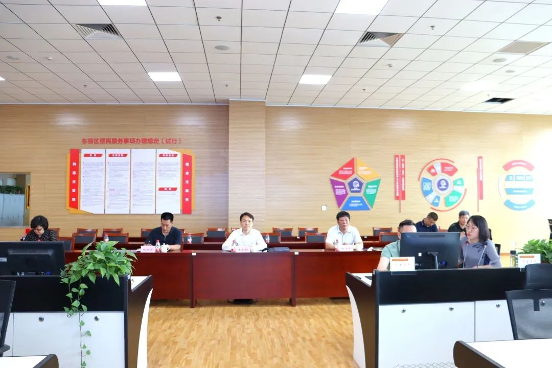区委常委,政法委书记李长凯到区网格化管理中心调研
