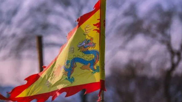 历史上的今天:清政府制定了三角黄龙旗为国旗